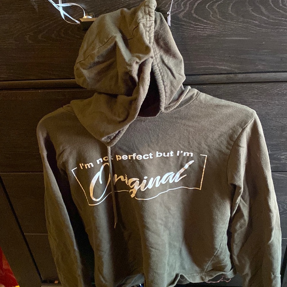 Shirt and sizes XL
